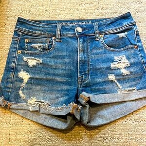American Eagle Outfitter Women's Denim Jean Shorts Sz 4 Super Stretch high rise